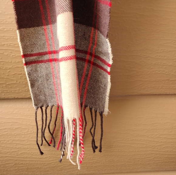 Scarf - Picture 4 of 7